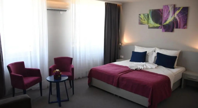 Люкс Hotel Kragujevac
