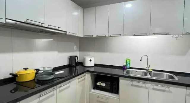 Апартаменты Superior с 2 комнатами с балконом и с видом на город Vinhomes Royal City by Emily in Town