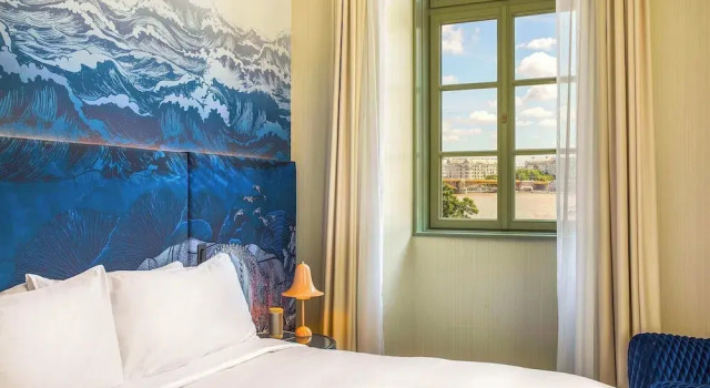 Двухместная Studio Suite with Danube view Kimpton BEM Budapest by IHG