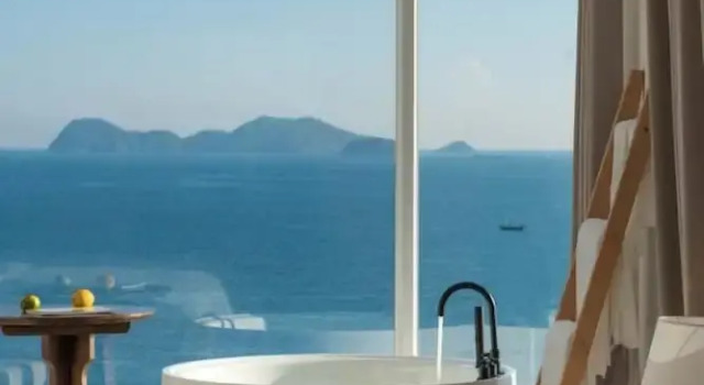 Двухместный семейный номер Standard с балконом Miyue Santorini Seaview Resort Hotel