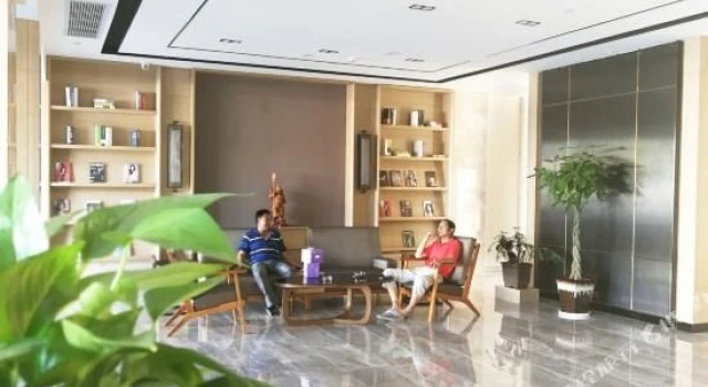 City Convenient Hotel (Xiangyang Wanda Plaza)