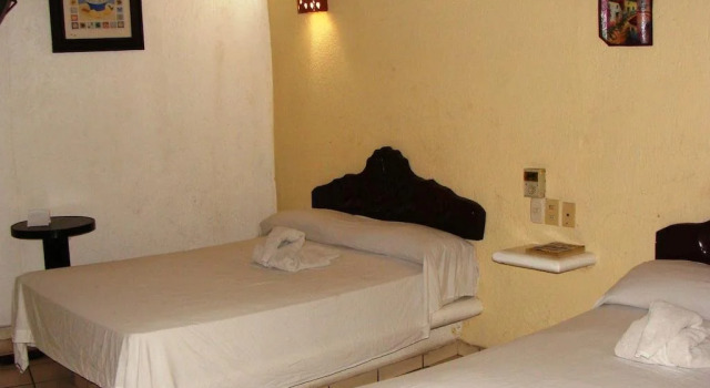 Hotel Hawaii, Rezerwuj Hotel Hotele w Manzanillo z parkingiem, w pobliżu Las Hadas Golf Course, Parking