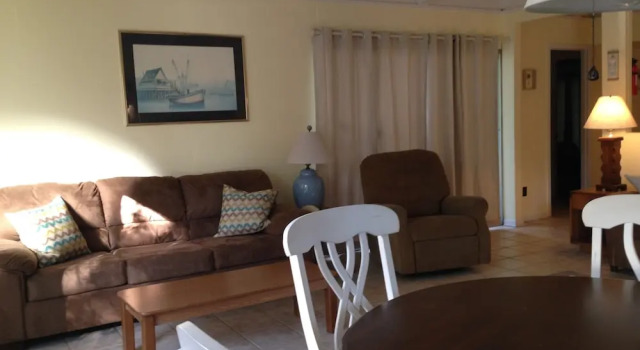 SEA Cottage Apartment by Jekyll Realty, Rezerwuj Apartament Wyspa Jekyll Georgia