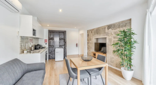 Апартаменты Deluxe Oporto Comfort Dom Hugo - Historic Apartments