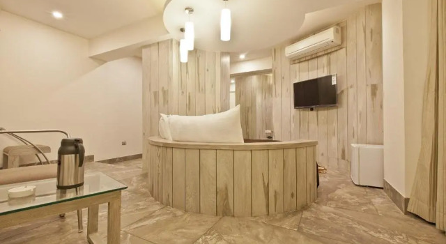 Номер Deluxe Scenaria Hotel - Navrangpura, Ahmedabad
