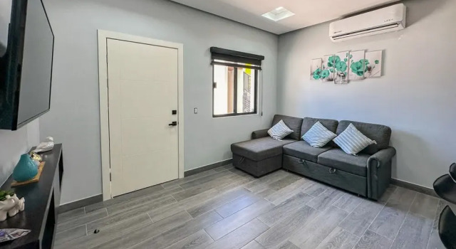 Апартаменты Urban Oasis Apartment 2