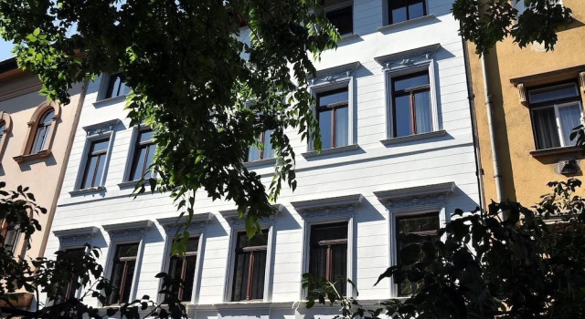 Váralja Home