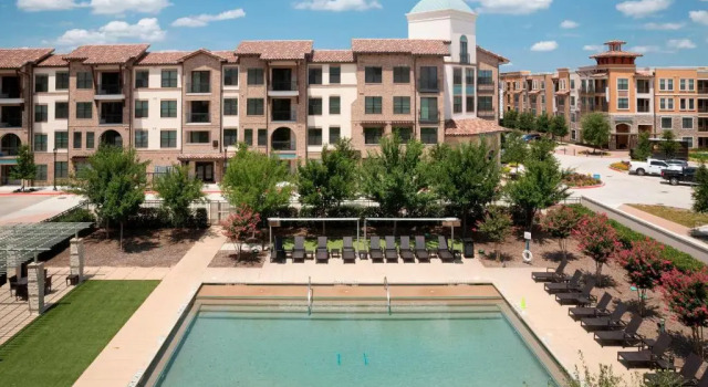 Четырёхместный номер Standard Sheraton Hotel Stonebriar