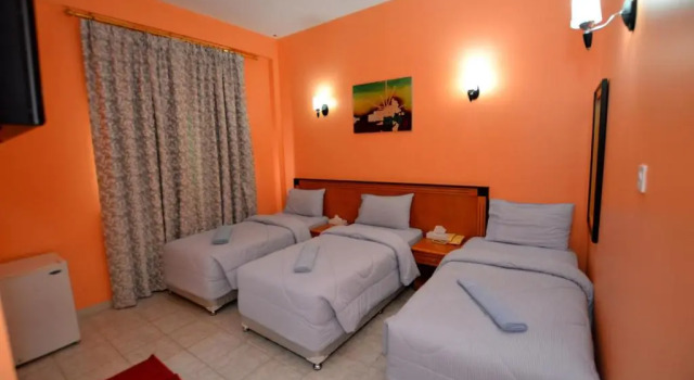 Трёхместный номер Standard Dubai Youth Hotel