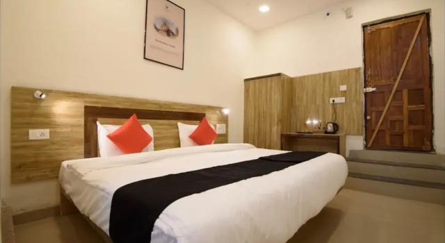 Etranger Resorts