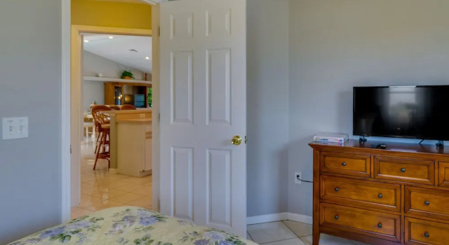 Коттедж Port Charlotte Home w/ Pool - 8 Mi to Beaches!