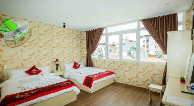 Номер Deluxe HOTEL NẮNG CHIỀU ĐÀ LẠT