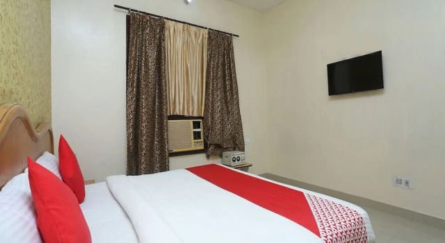 OYO 16906 Hotel Balsons, Réserver Hôtel Patiala Pendjab