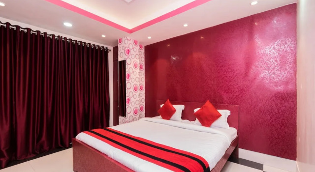 OYO 1865 Hotel Trivedi International