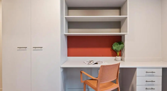 Central Modern Apartment With Fast Wifi Sleeps 6, Забронировать Апартаменты/квартира Ливерпуль Мерсисайд, рядом с Harold Cohen Library