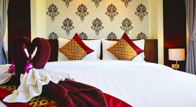 Люкс с 2 комнатами с видом на бассейн Phutara Lanta Resort - SHA Extra Plus Koh Lanta