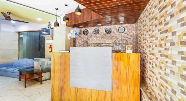 Hotel Crystal Inn, Забронировать Отель Отели штата Махараштры 3 звезды, 3*