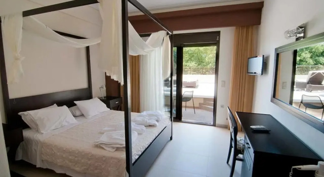 Двухместный номер Standard с балконом Riviera Perdika Hotel