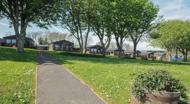 Lodge 65 at Riviera Bay Coastal Retreat, Prenota Hotel Brixham Devon, vicino a Mansands