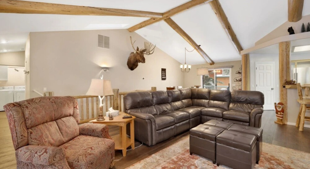 2220-castle Glen Gem 3 Bedroom Home by Redawning