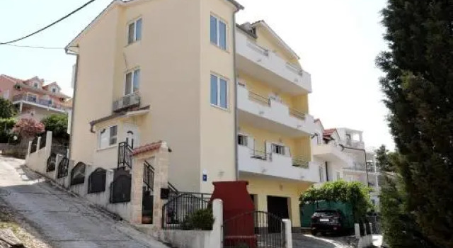 Apartments Sakal