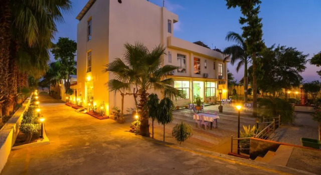 Gharial Bagh Resort, Забронировать Курортный отель Отели штата Раджастхана с парковкой, Парковка