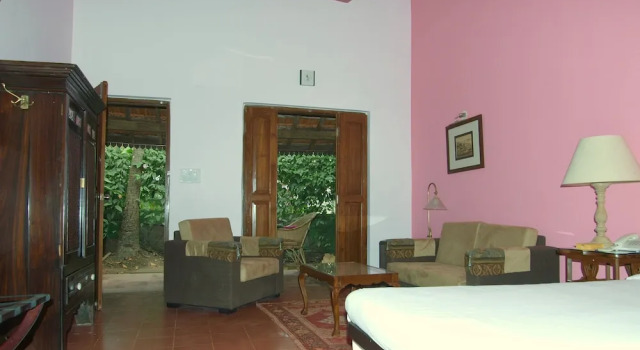 Двухместный номер Executive с балконом Presa di Goa