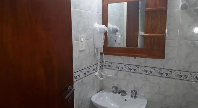 Четырёхместный номер Standard Hotel San Carlos
