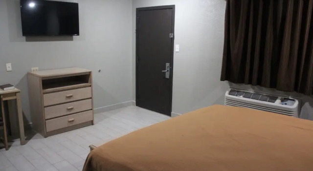 Двухместный номер Deluxe Village Inn Cotulla