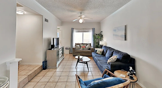 Charming At The Dolphins W/ Pool & Hot Tub 2 Bedroom Condo