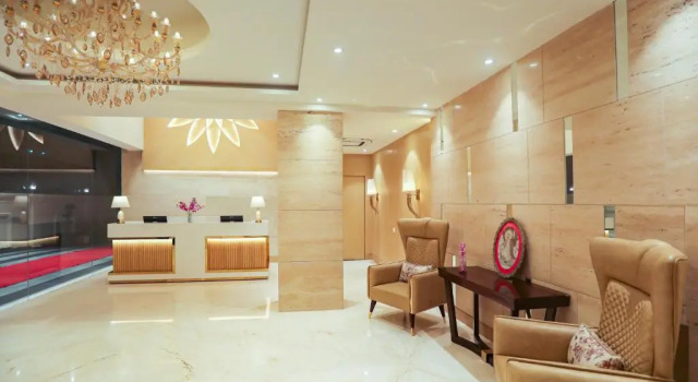 Regenta Place Jhansi by Royal Orchid Hotels Limited, Prenota Hotel Hotel a Jhansi con colazione, Colazione