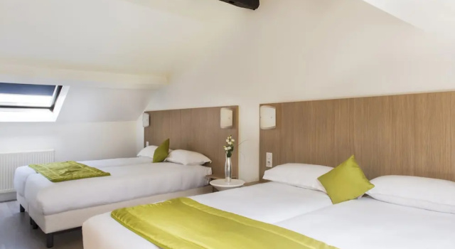 Четырёхместный номер Standard Hotel Bel Oranger Gare de Lyon