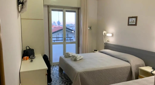 Трёхместный номер Standard с балконом Hotel Levante Convenzionato con Oltremare
