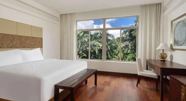 Двухместный номер Deluxe с видом на бассейн Palace Resort Villas Yalong Bay Sanya