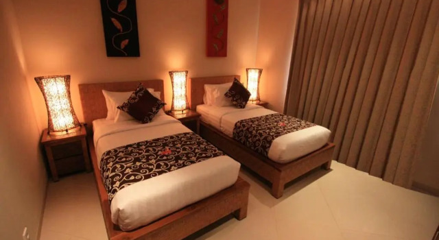 Вилла с 2 комнатами Villa Seriska Seminyak, 5-Star Private Pool Villa, Walk to Dining & Shopping
