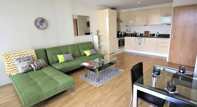 Extravagant Court Apartment, Varaa Huoneisto Asunnot kohteessa Merseyside, Huoneisto