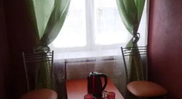 Лилия, Забронировать Отель Луга 