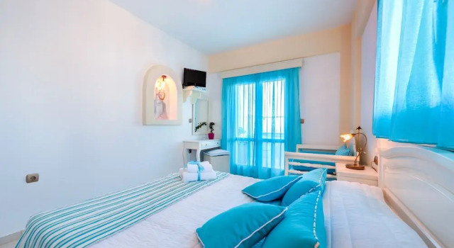 Номер Superior с балконом Ellinon Thea Boutique Hotel