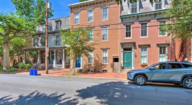 1 Mi to Dtwn: Historic Harrisburg Home, Забронировать Отель Гаррисберг Hershey-Harrisburg, рядом с Открытая сцена в Гаррисберге