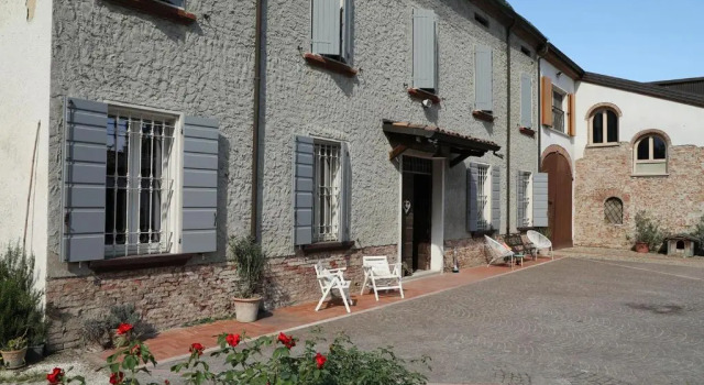 B&B Antica cascina, Book Bed and Breakfast Boretto Emilia-Romagna
