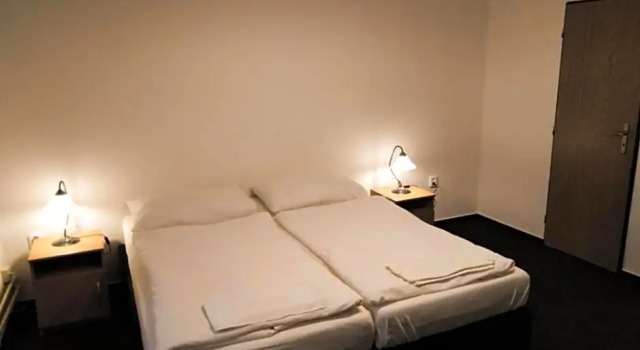 Hotel Praděd, Забронировать Отель Отели Оломоуцкий края с парковкой, Парковка