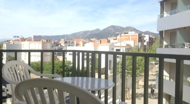 Семейный номер Standard с балконом Hostal ROM Familiar