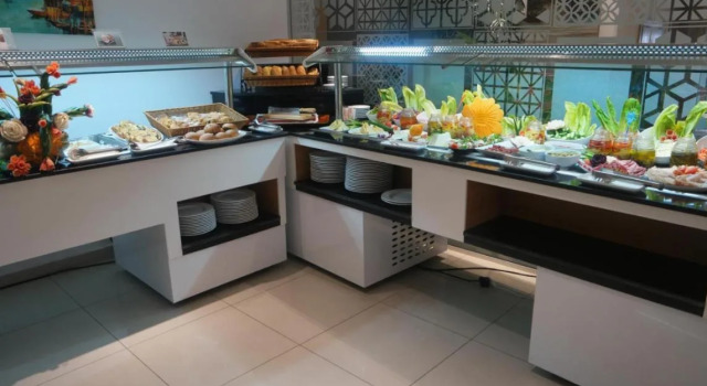 @Nour Justina ( Chekib ), Buchen Sie Hotel Tunis Governorate Tunis