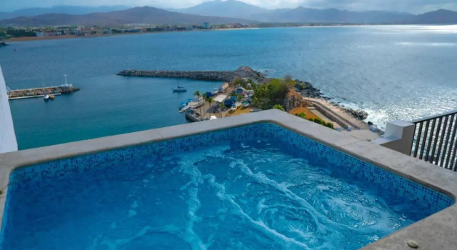 Condo in Puerto las Hadas, Book Lejlighed Hoteller i Manzanillo med parkering, nær Las Hadas Golf Course, Parkering