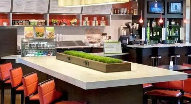 Люкс с 2 комнатами Courtyard Kalamazoo Portage