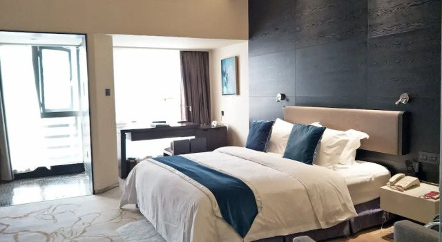 Двухместный номер Deluxe Jasmine International Hotel