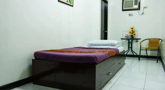 Номер Standard St Nicolas Inn CDO City Center