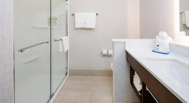 Двухместный номер Standard Holiday Inn Express & Suites Murrieta by IHG