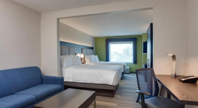 Двухместный полулюкс Holiday Inn Express Hotel & Suites Fort Lauderdale Airport/Cruise Port by IHG