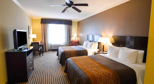 Четырёхместный номер Standard Comfort Inn & Suites Fort Worth West I-30 NAS JRB